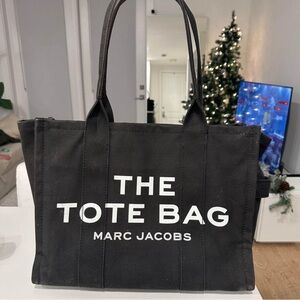 Mark Jacobs The Tote Bag
